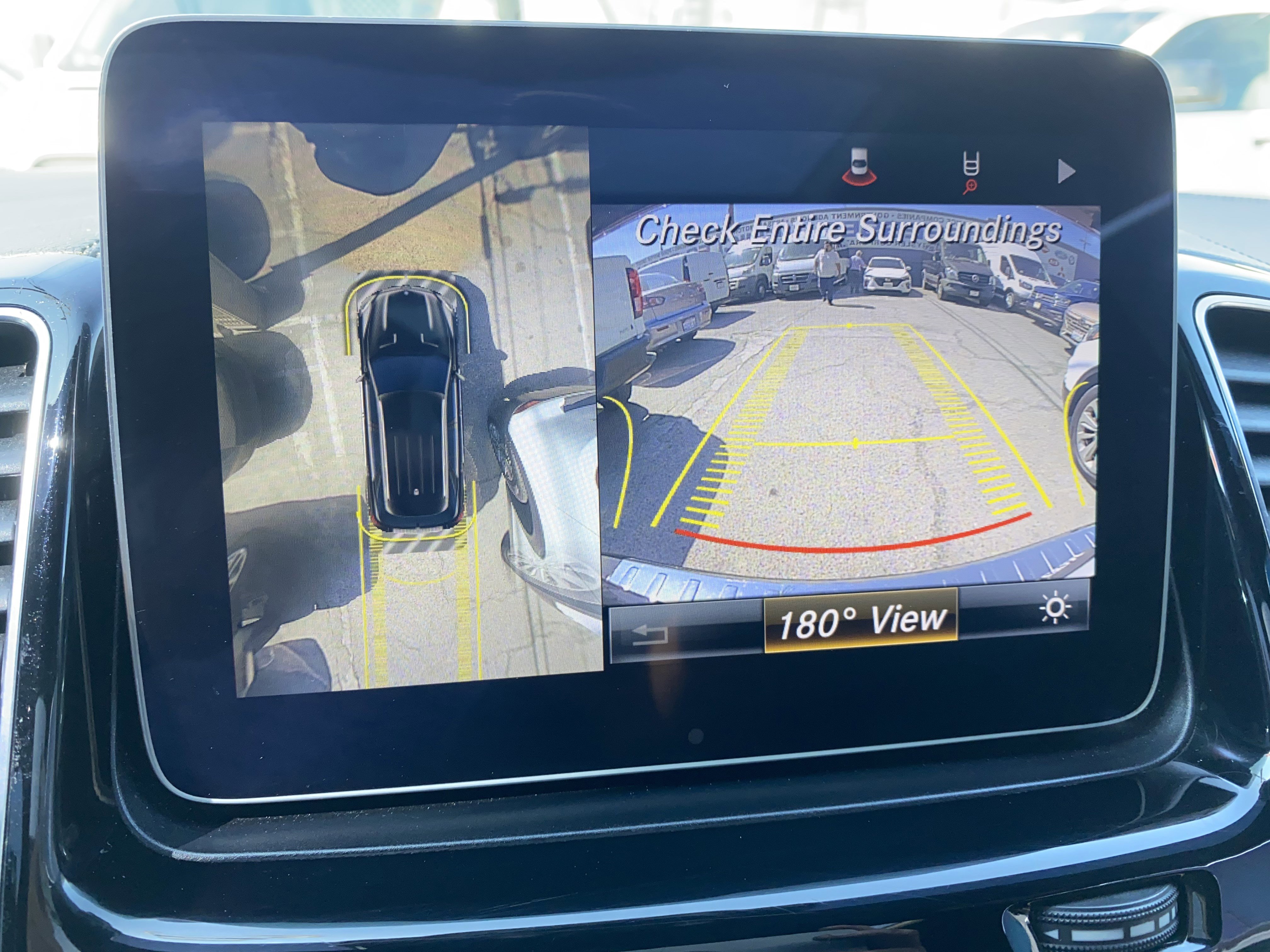 Used 2018 Mercedes-Benz GLE 43 AMG 4MATIC w/ Premium 2 Package image 12
