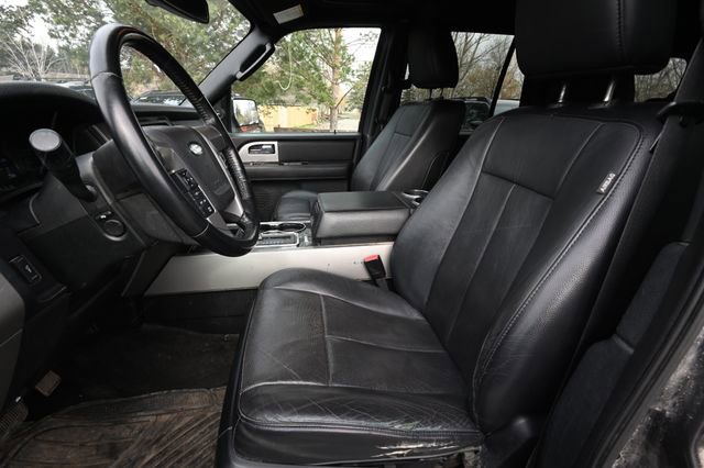 Used 2015 Ford Expedition Limited w/ Equipment Group 301A AWD/4WD image 6