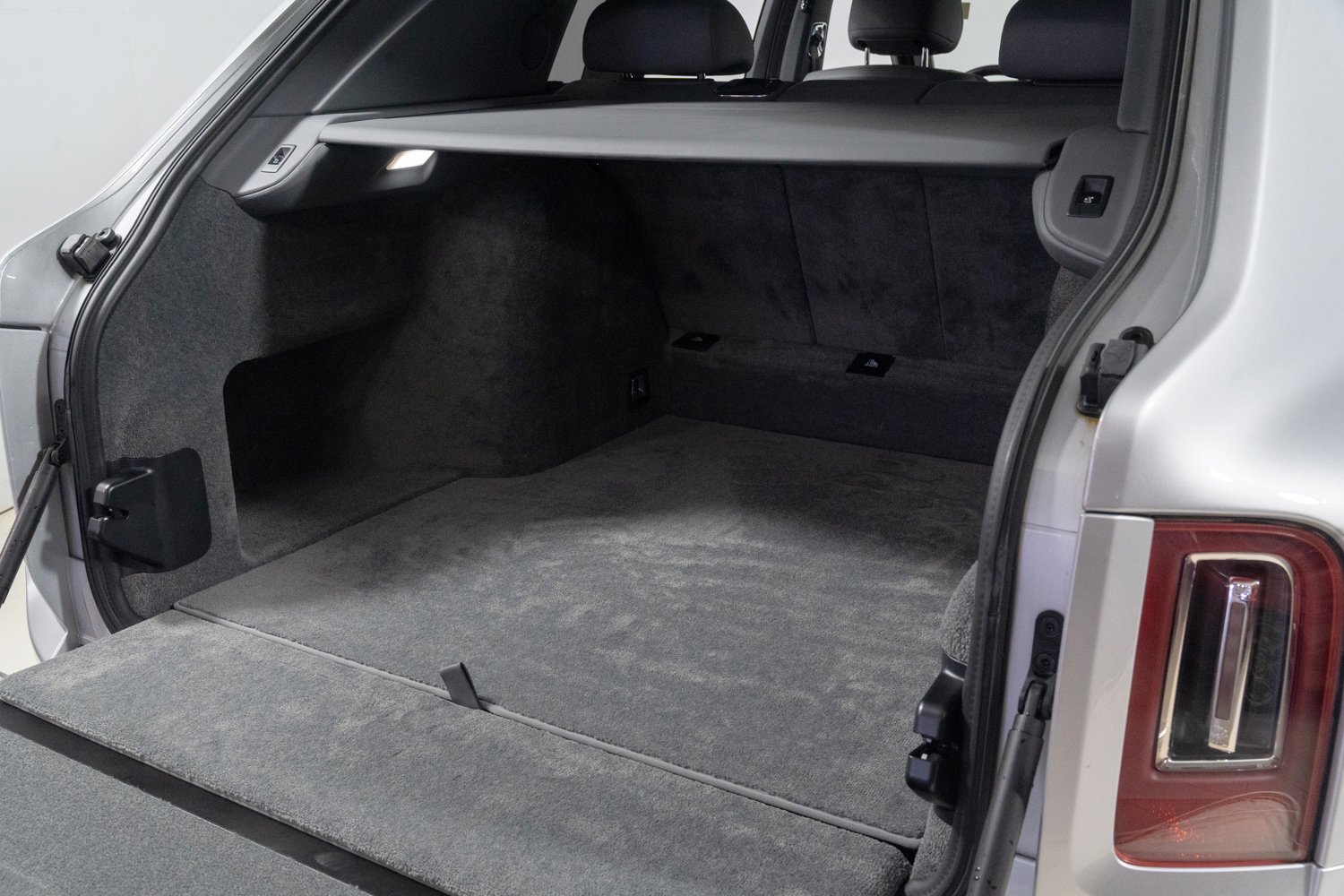 Used 2023 Rolls-Royce Cullinan AWD/4WD image 44