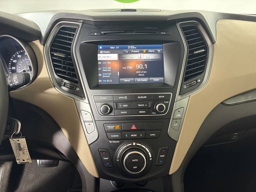 Used 2017 Hyundai Santa Fe Sport image 21