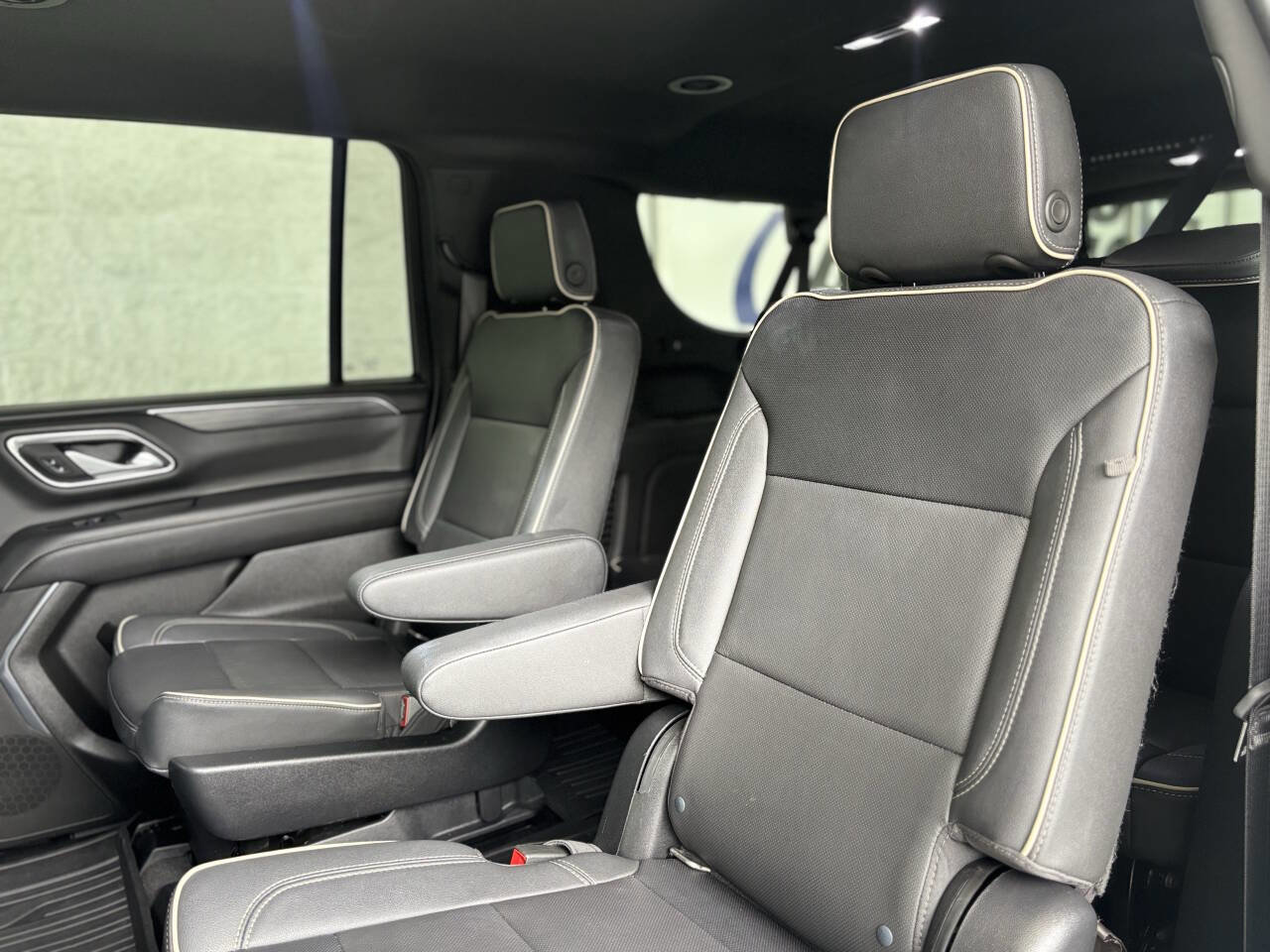 Used 2022 GMC Yukon XL SLT w/ SLT Luxury Package image 26