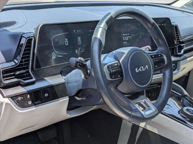 Used 2025 Kia Sportage EX AWD/4WD image 3