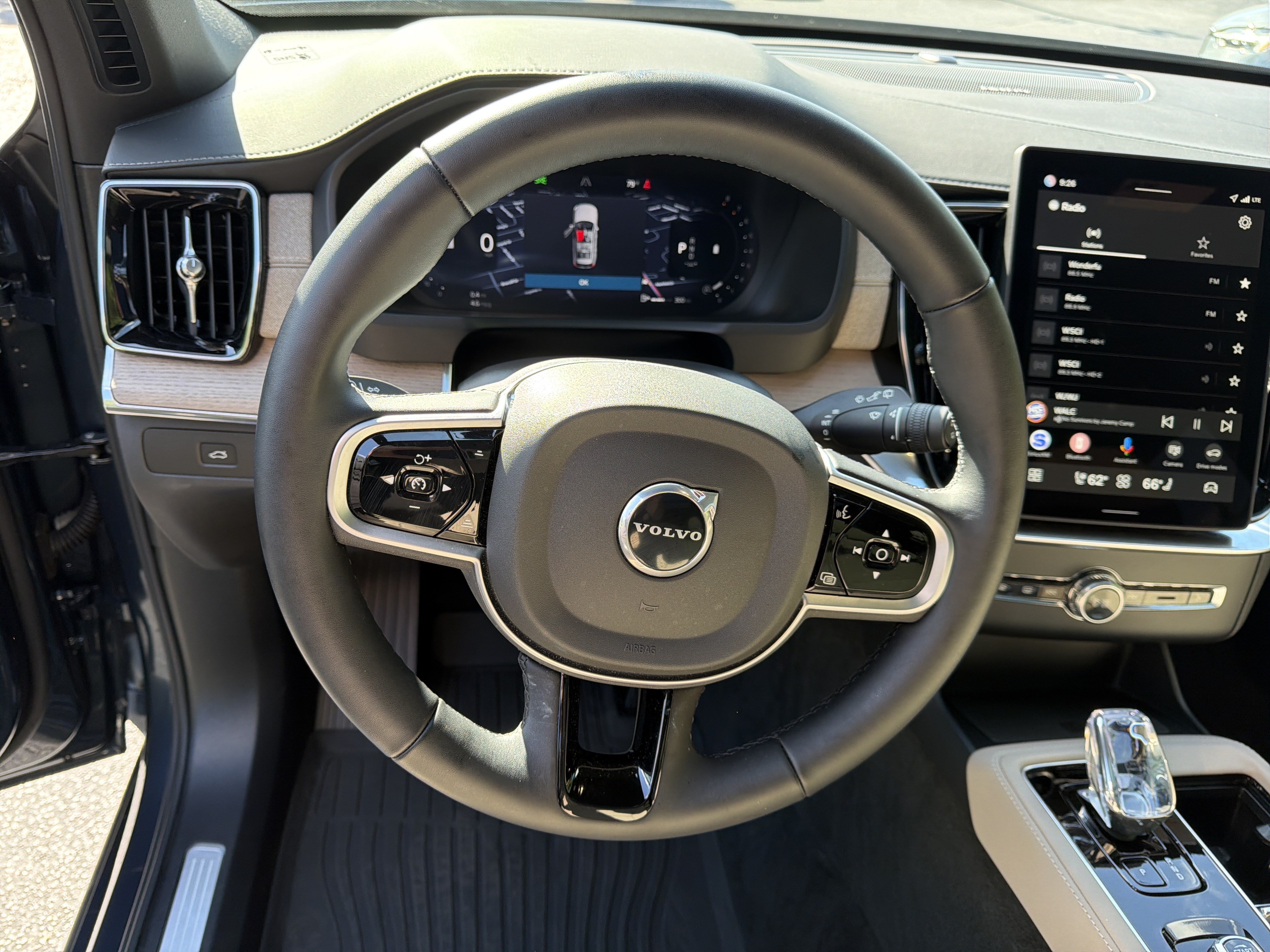 Certified 2026 Volvo XC90 B6 Plus w/ Protection Package Premier AWD/4WD image 18