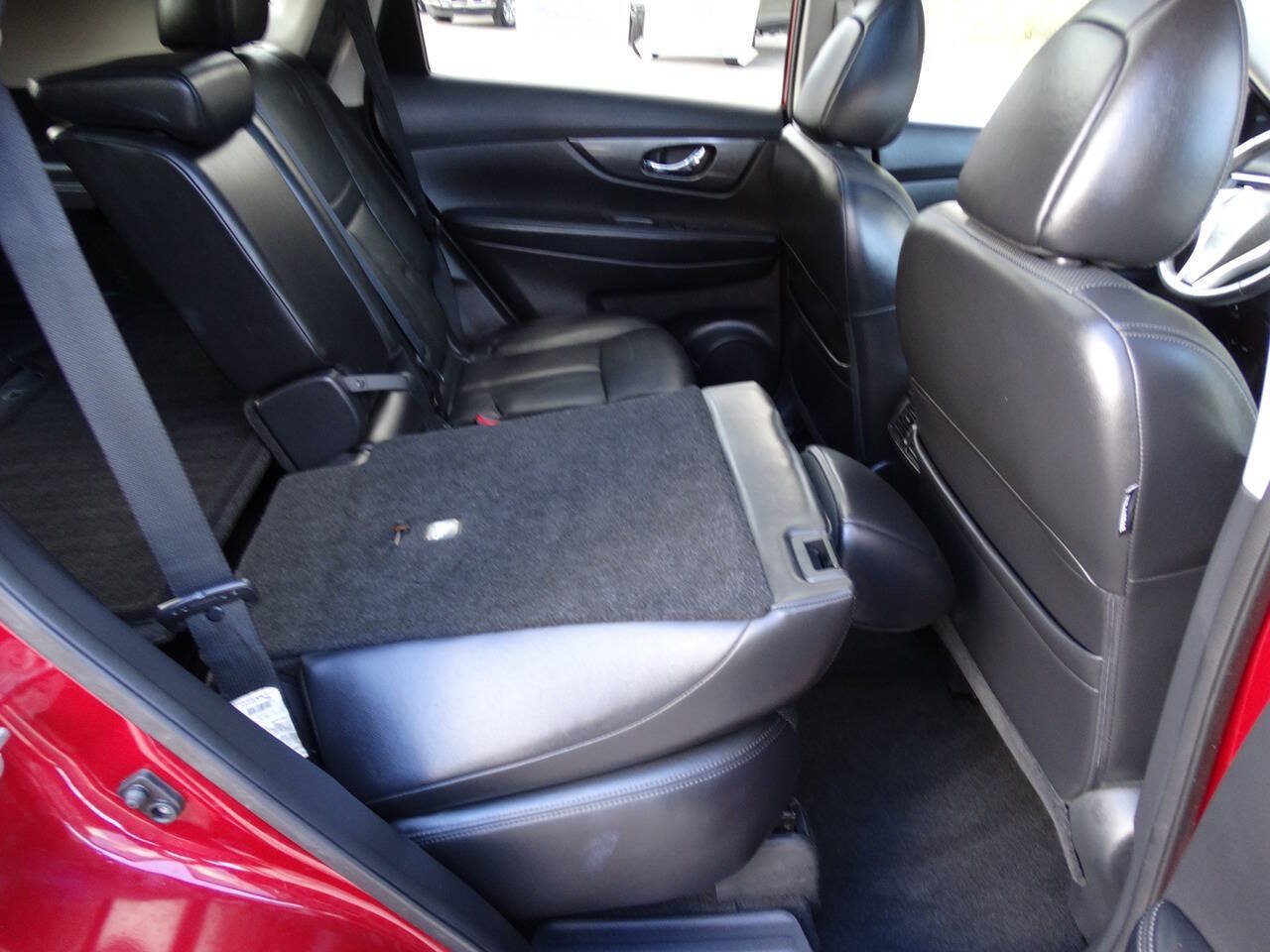 Used 2015 Nissan Rogue AWD SL w/ Premium Package image 40