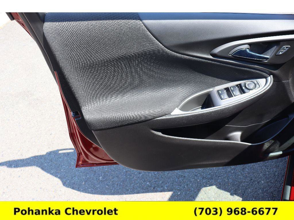 Used 2025 Chevrolet Malibu RS FWD image 23