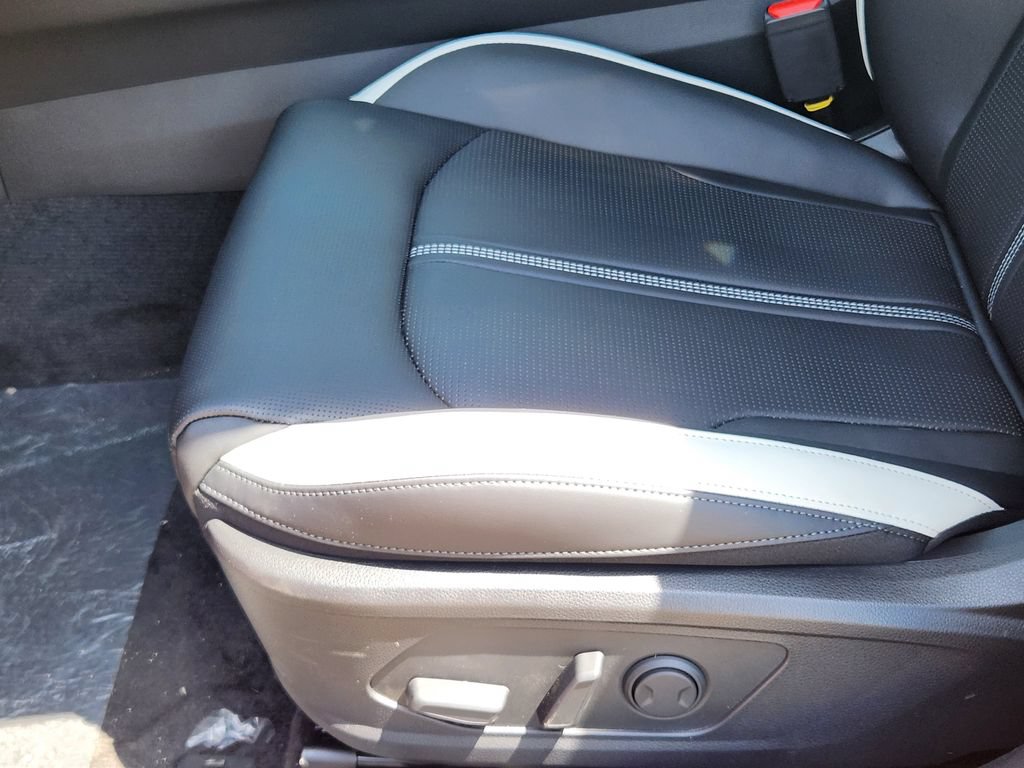 New 2026 Kia K5 GT-Line w/ GT-Line Premium Package FWD image 8