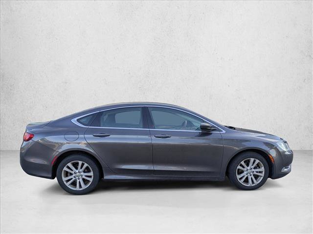 Used 2016 Chrysler 200 Limited w/ Convenience Group FWD image 4
