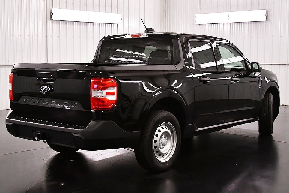 New 2025 Ford Maverick XL w/ Equipment Group 101A image 7