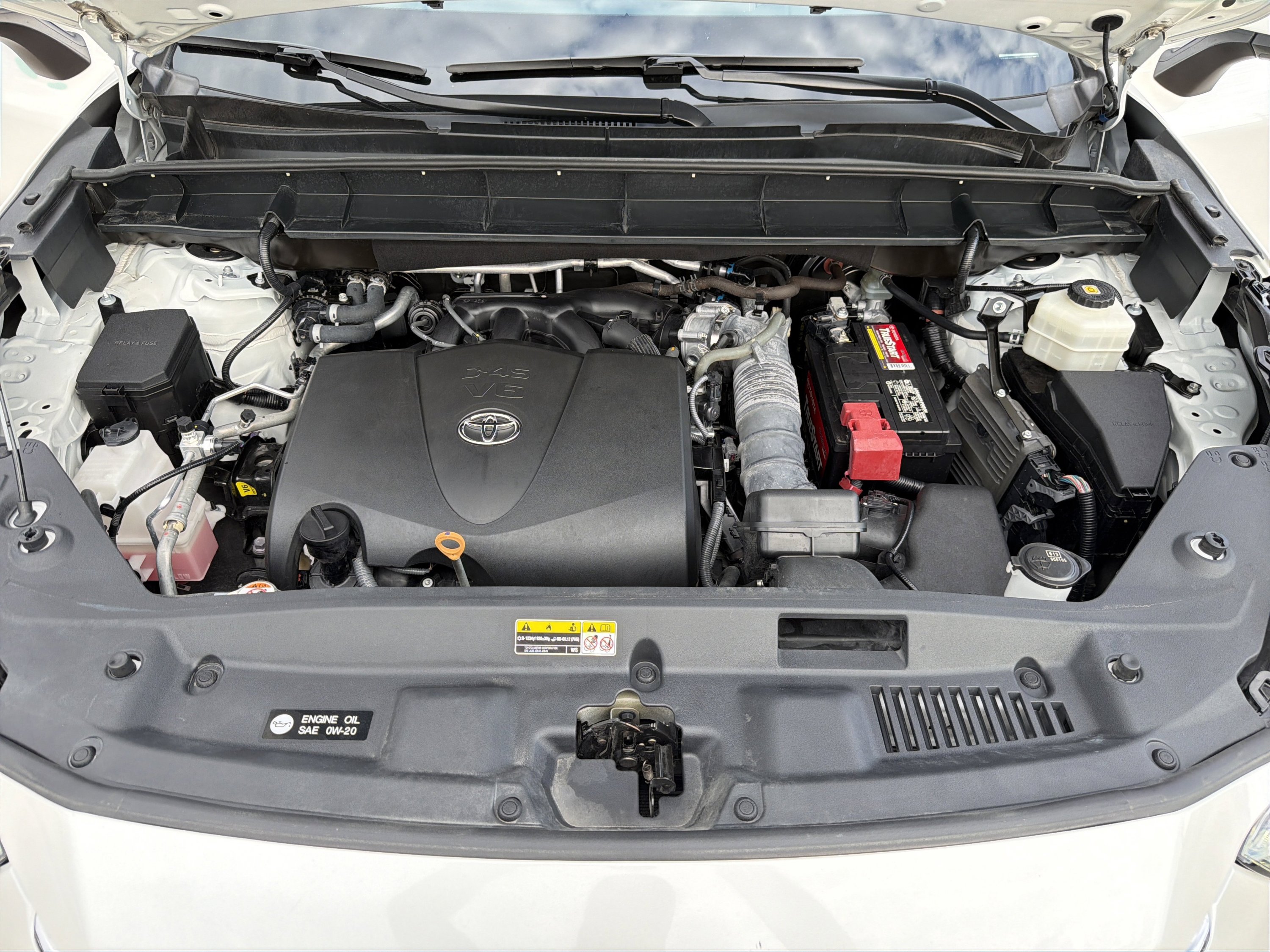 Used 2020 Toyota Highlander Platinum FWD image 11