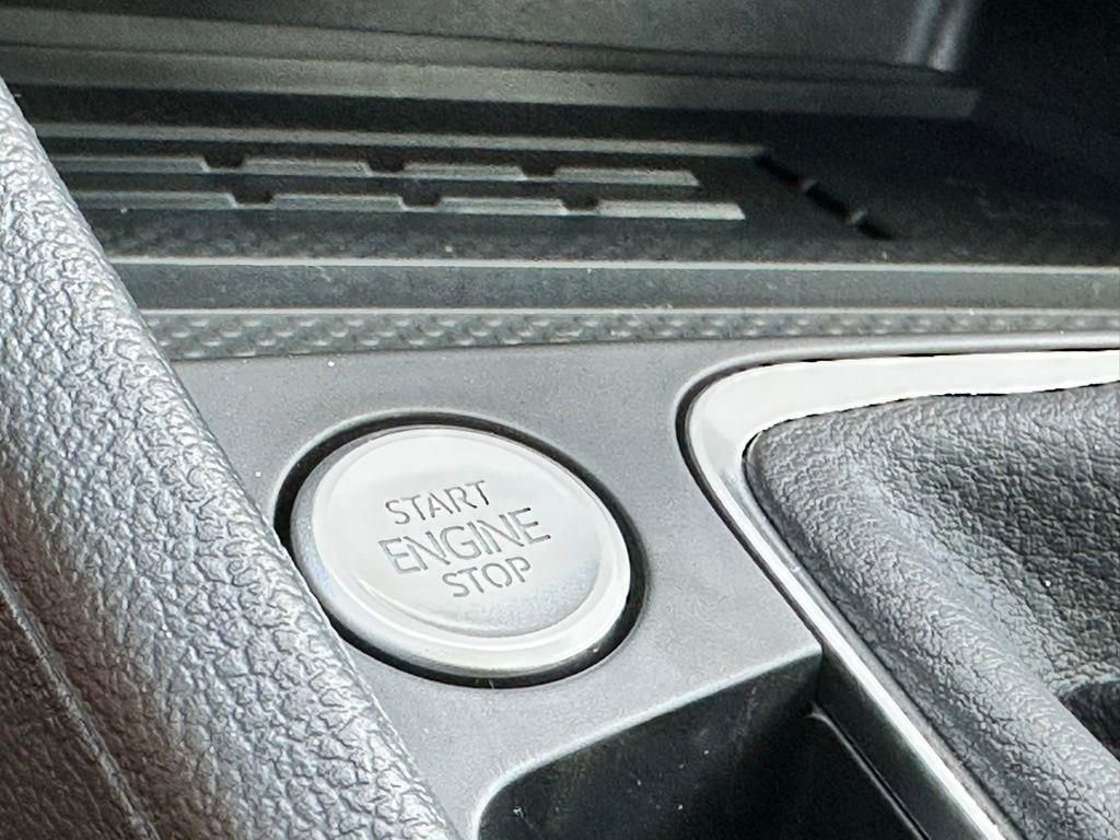 New 2026 Volkswagen Jetta SE FWD image 14