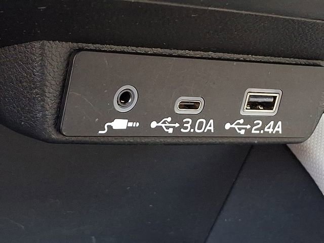 Certified 2025 Subaru Forester Premium image 24