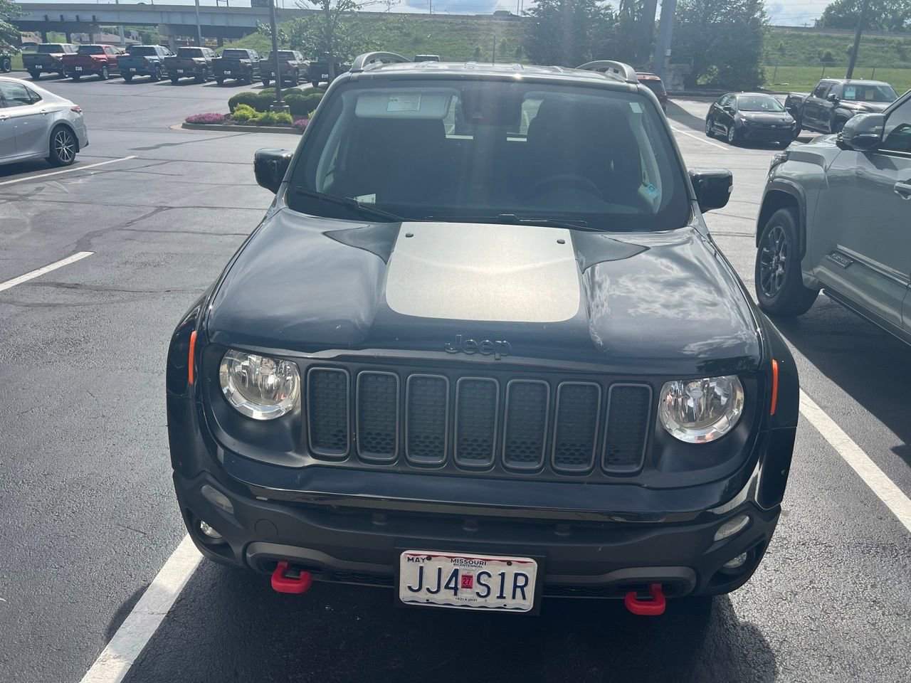 Used 2023 Jeep Renegade Trailhawk AWD/4WD image 5