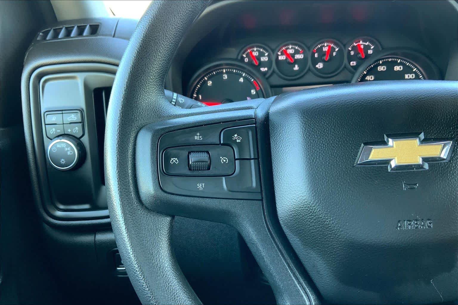 Used 2025 Chevrolet Silverado 2500 Custom w/ Custom Value Package image 23