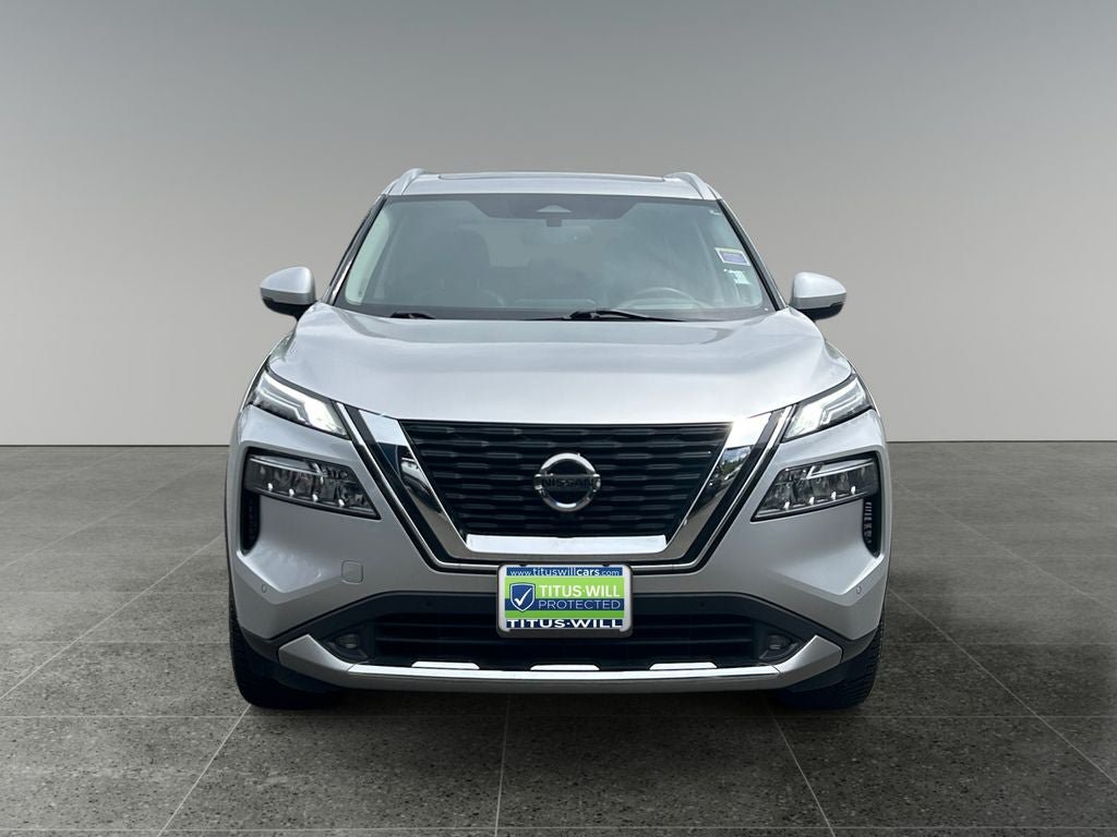 Used 2021 Nissan Rogue Platinum AWD/4WD image 2