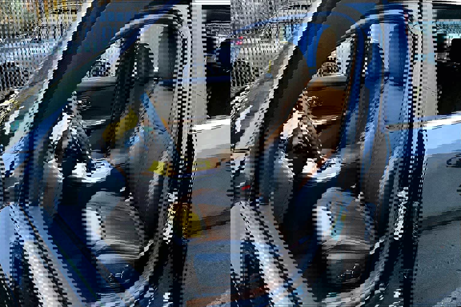 Certified 2025 BMW 330i Sedan image 7