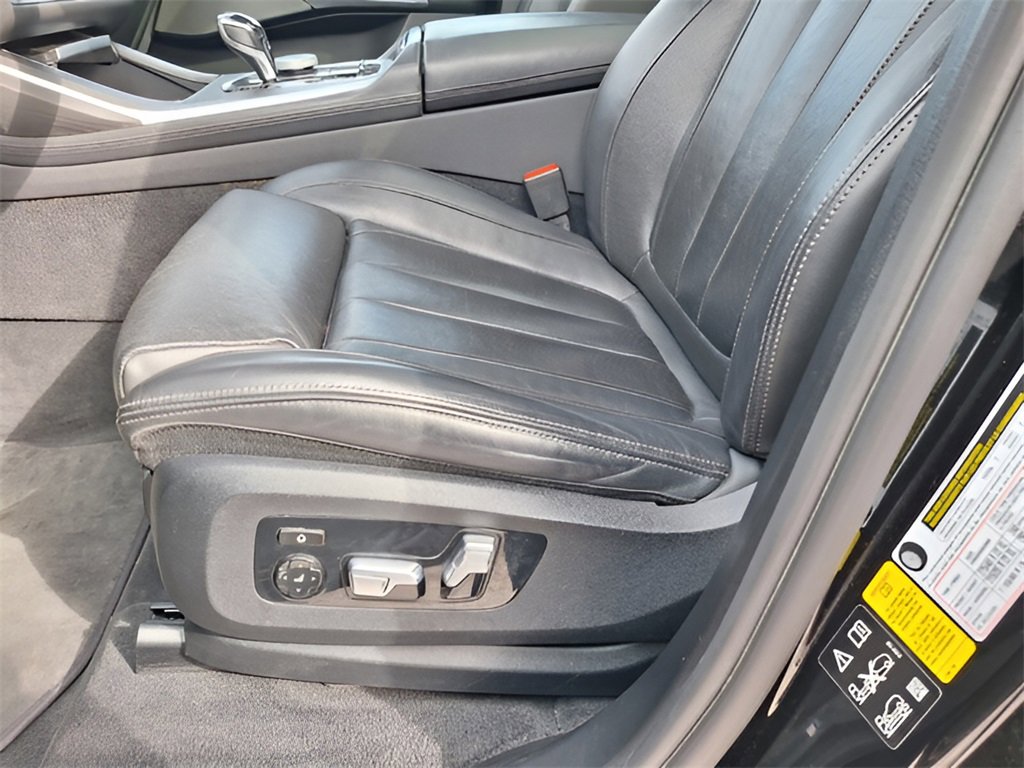 Used 2021 BMW X7 xDrive40i w/ M Sport Package image 34
