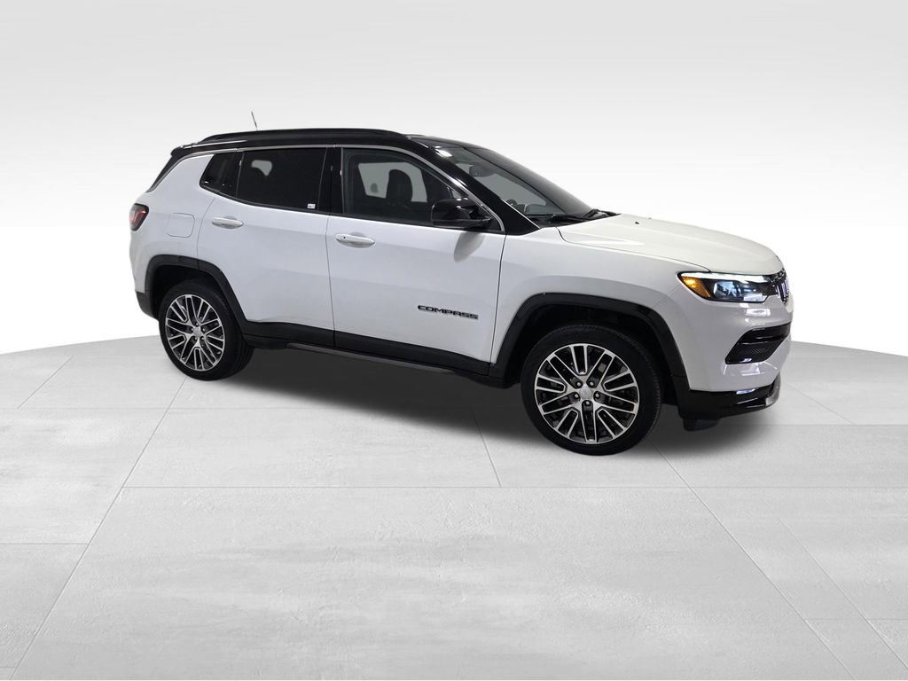 Certified 2024 Jeep Compass Limited w/ Elite Group AWD/4WD image 26