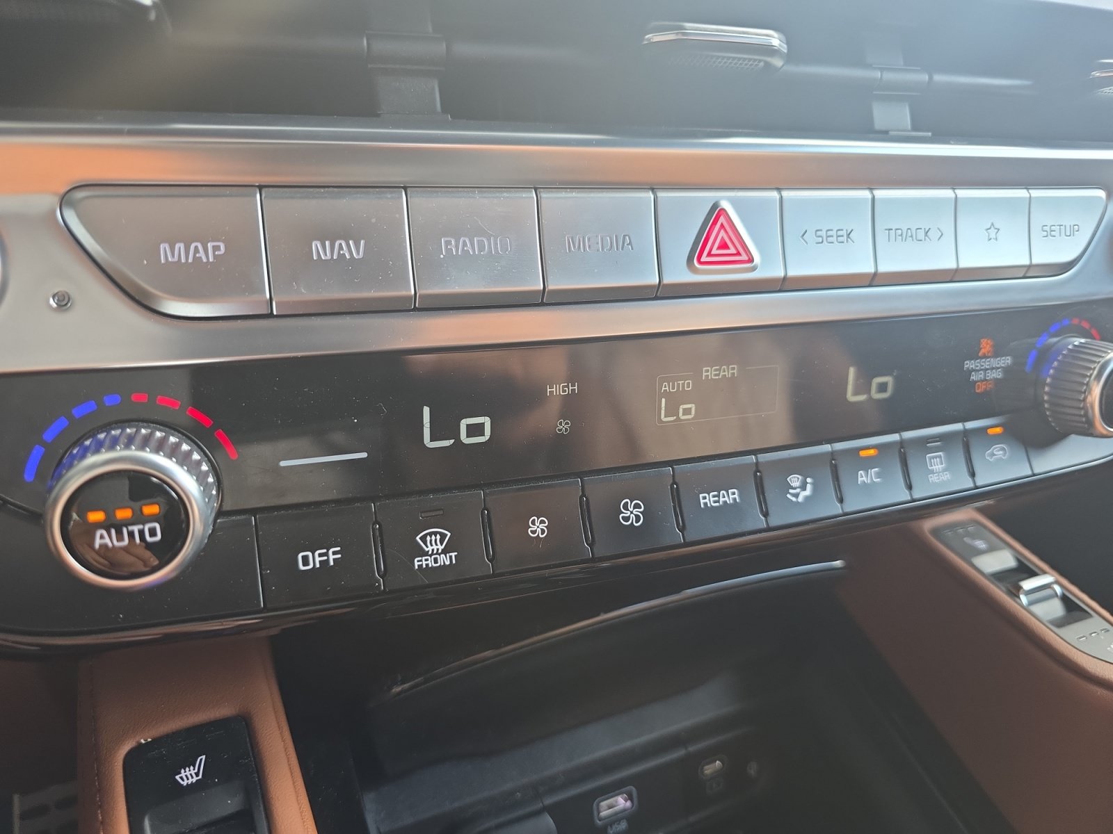 Certified 2025 Kia Telluride SX Prestige X-Line AWD/4WD image 16