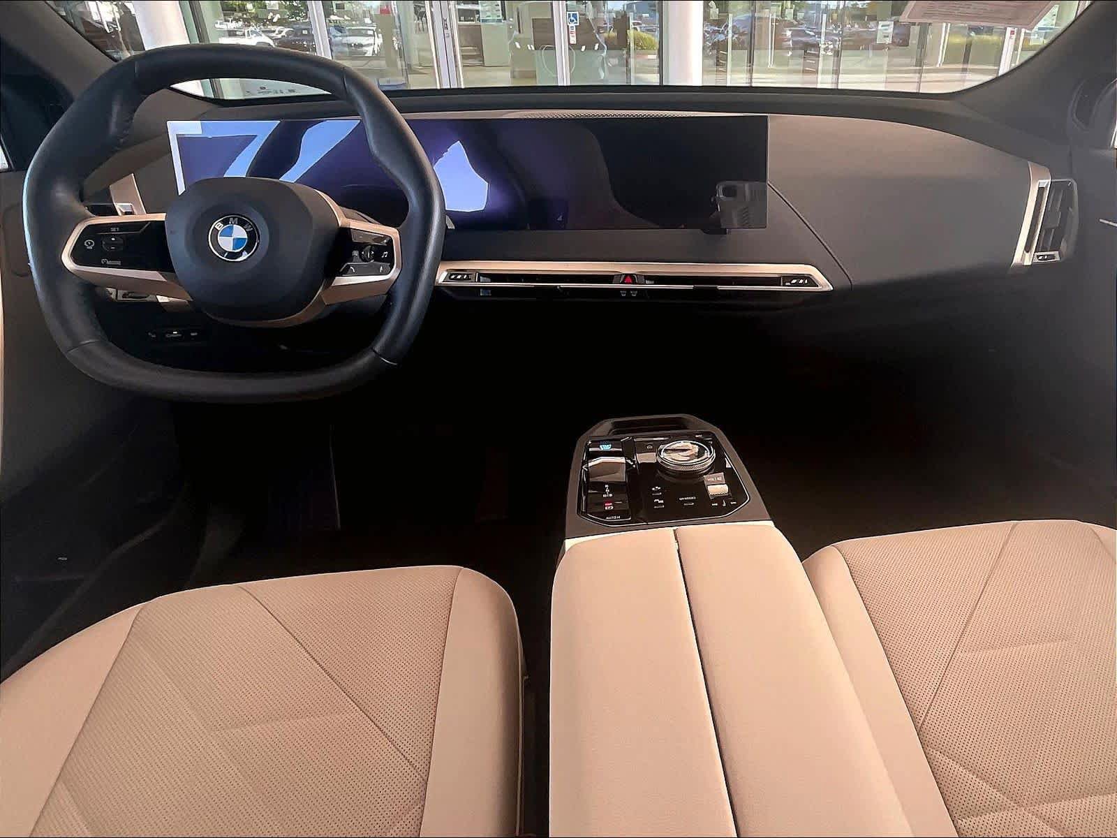 Used 2026 BMW iX xDrive60 AWD/4WD image 17
