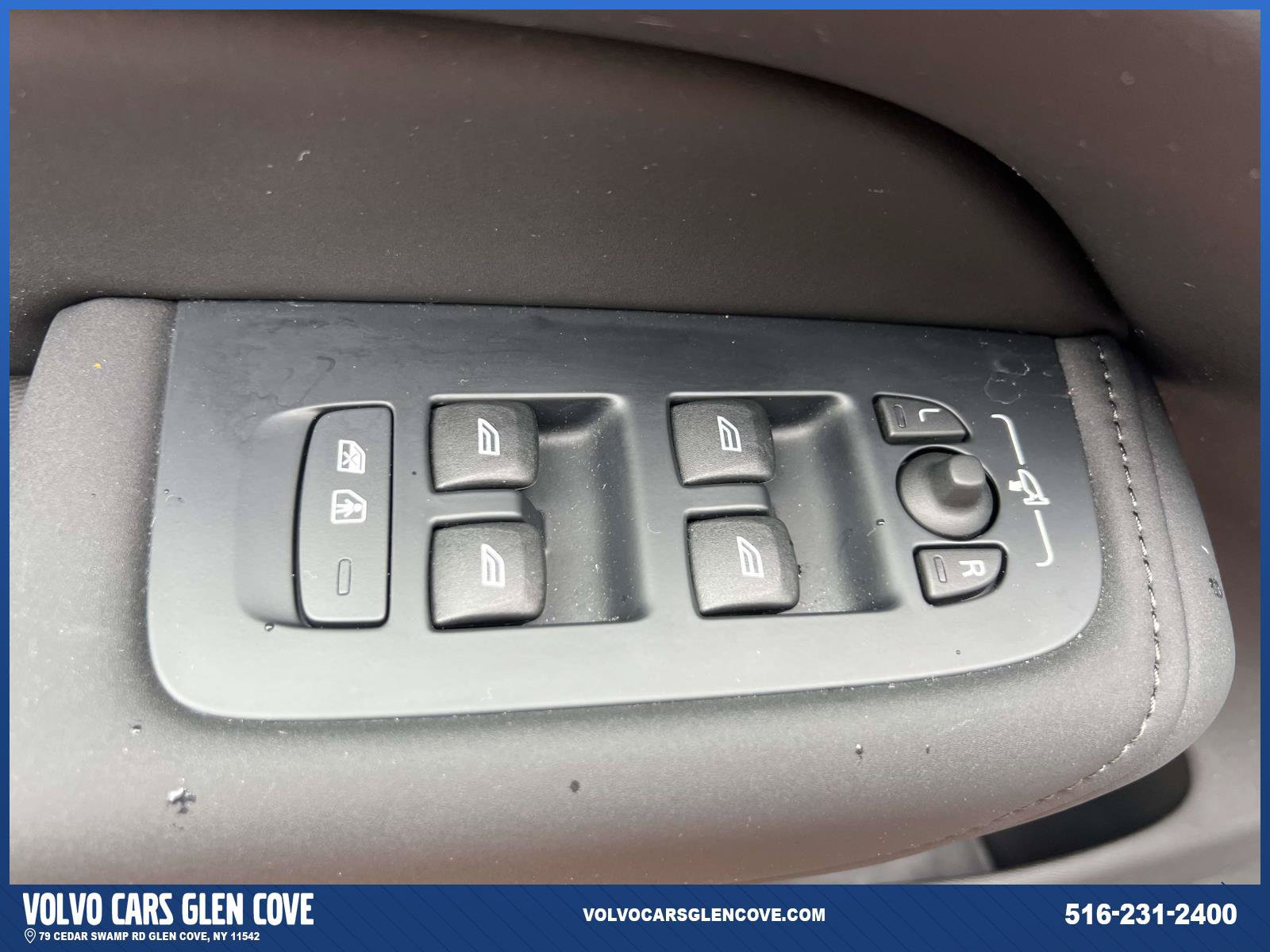 Used 2026 Volvo XC60 B5 Plus w/ Protection Package Premier AWD/4WD image 16