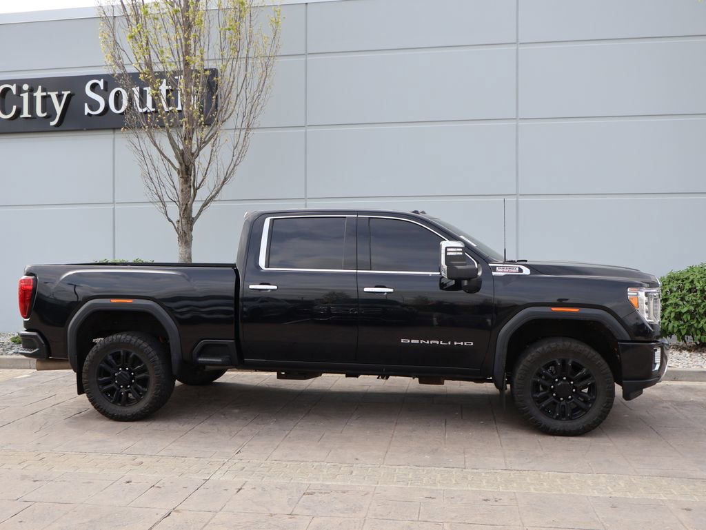 Used 2021 GMC Sierra 2500 Denali w/ Denali Black Diamond Edition AWD/4WD image 5