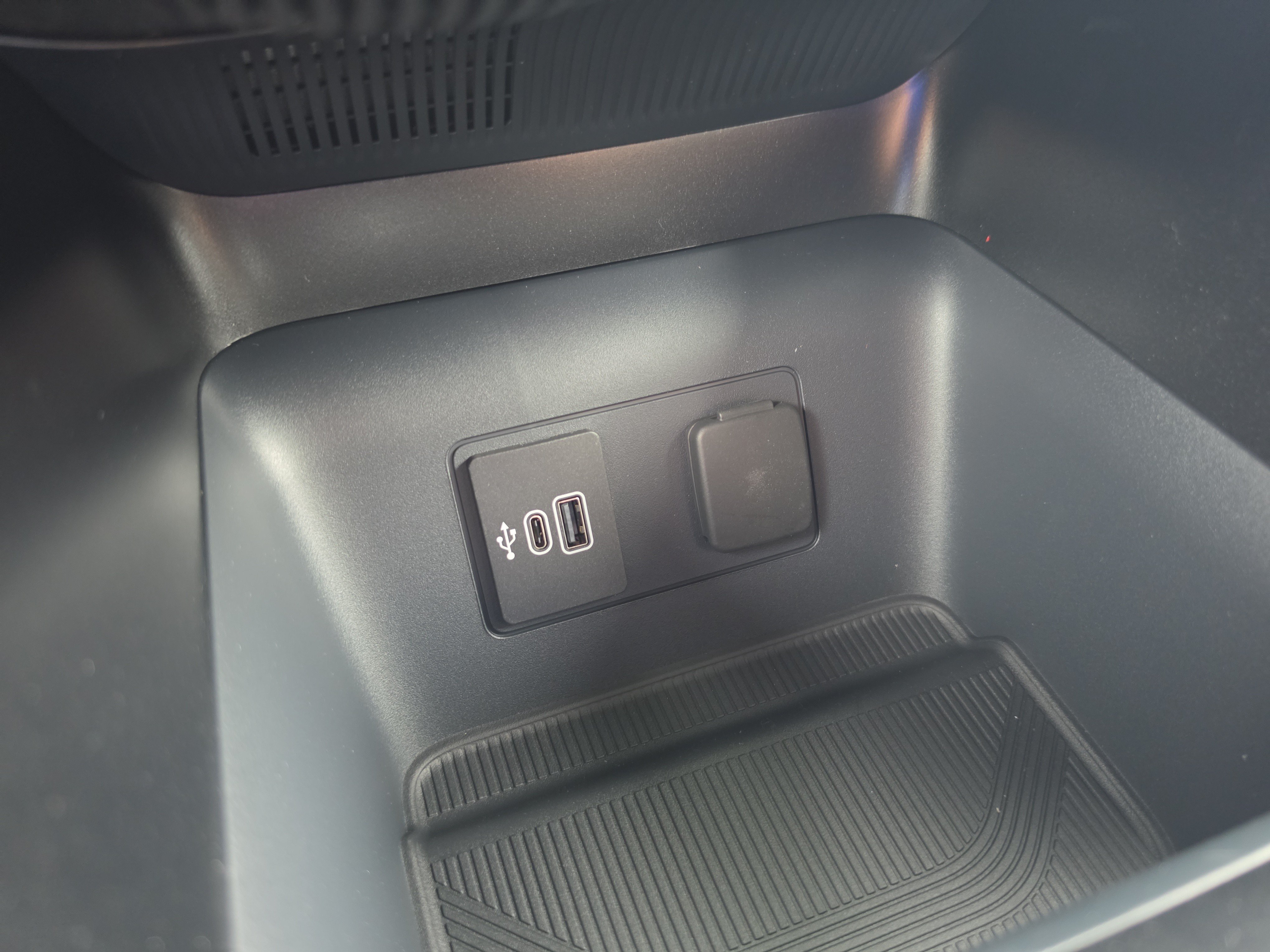 New 2026 Ford Explorer Tremor AWD/4WD image 33