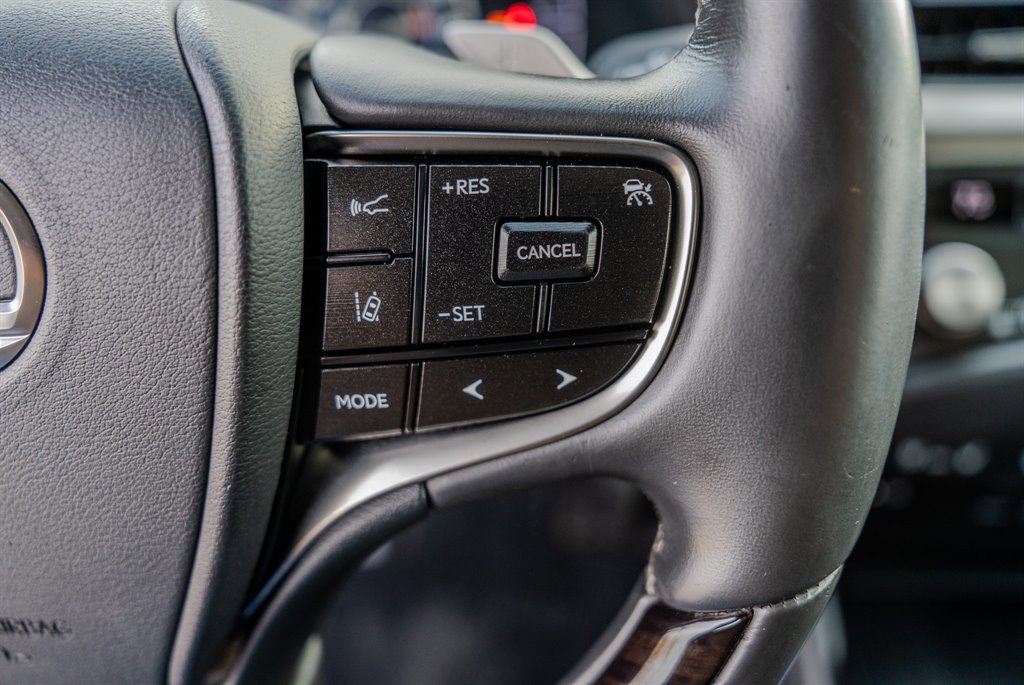 Used 2021 Lexus ES 350 Premium image 17