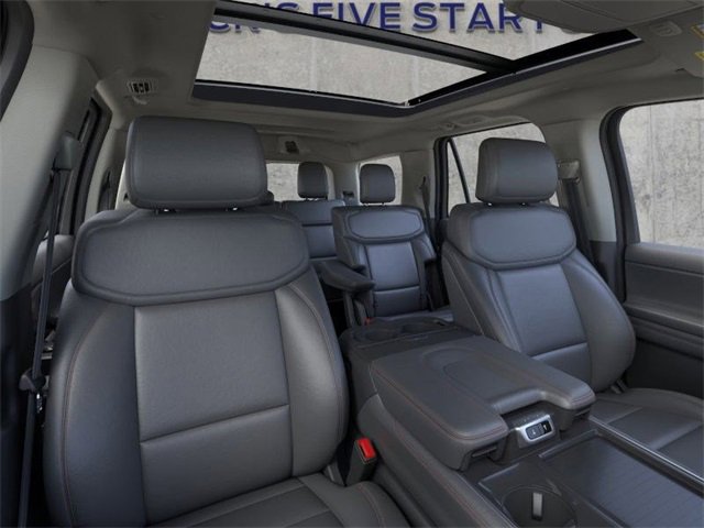 New 2025 Ford Expedition Active image 10
