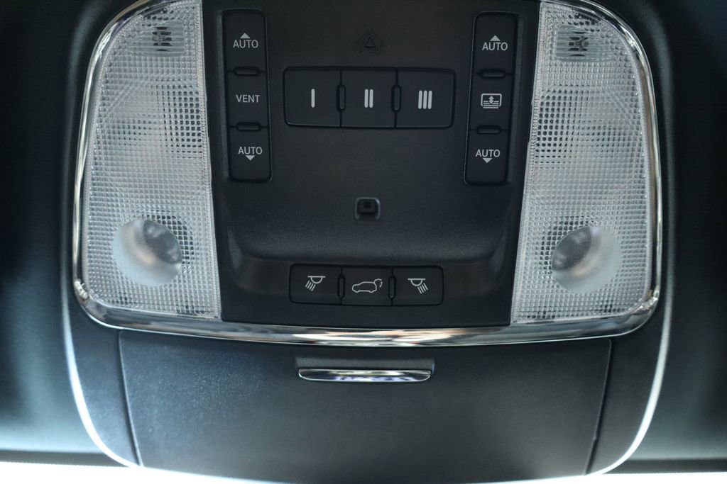 Certified 2020 Jeep Grand Cherokee Limited X AWD/4WD image 44