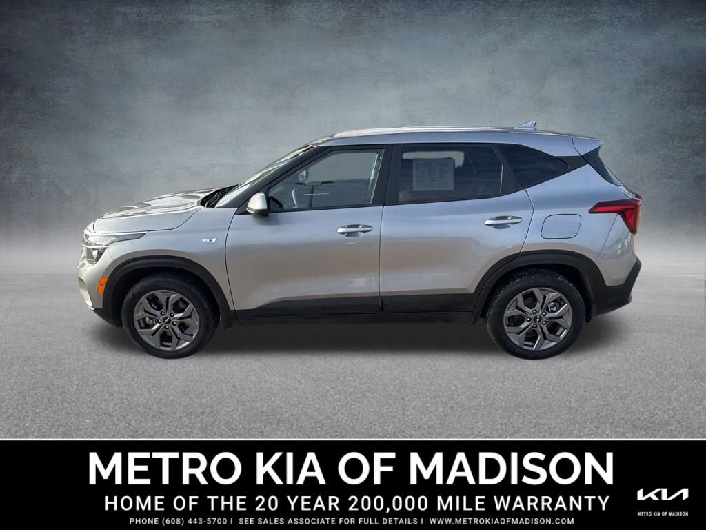 Used 2025 Kia Seltos LX image 3