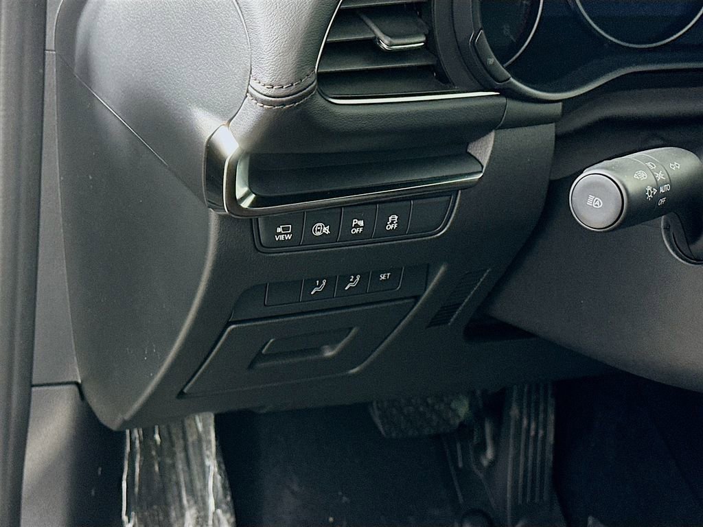 New 2026 MAZDA MAZDA3 Hatchback w/Premium Plus Pkg image 14