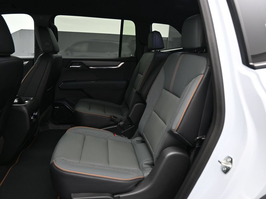 New 2026 GMC Acadia AT4 w/ Luxury Package AWD/4WD image 25
