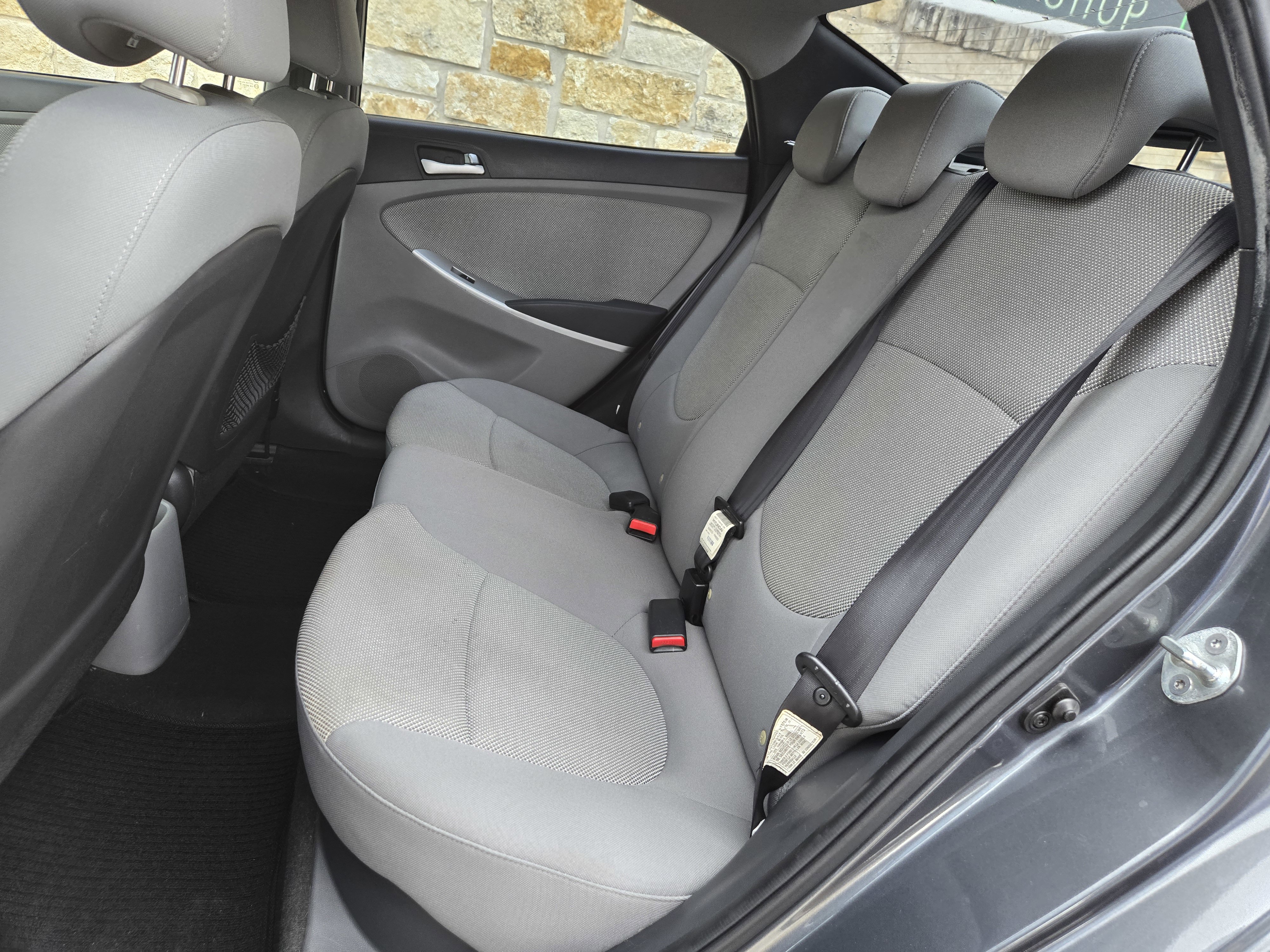 Used 2013 Hyundai Accent GLS image 7