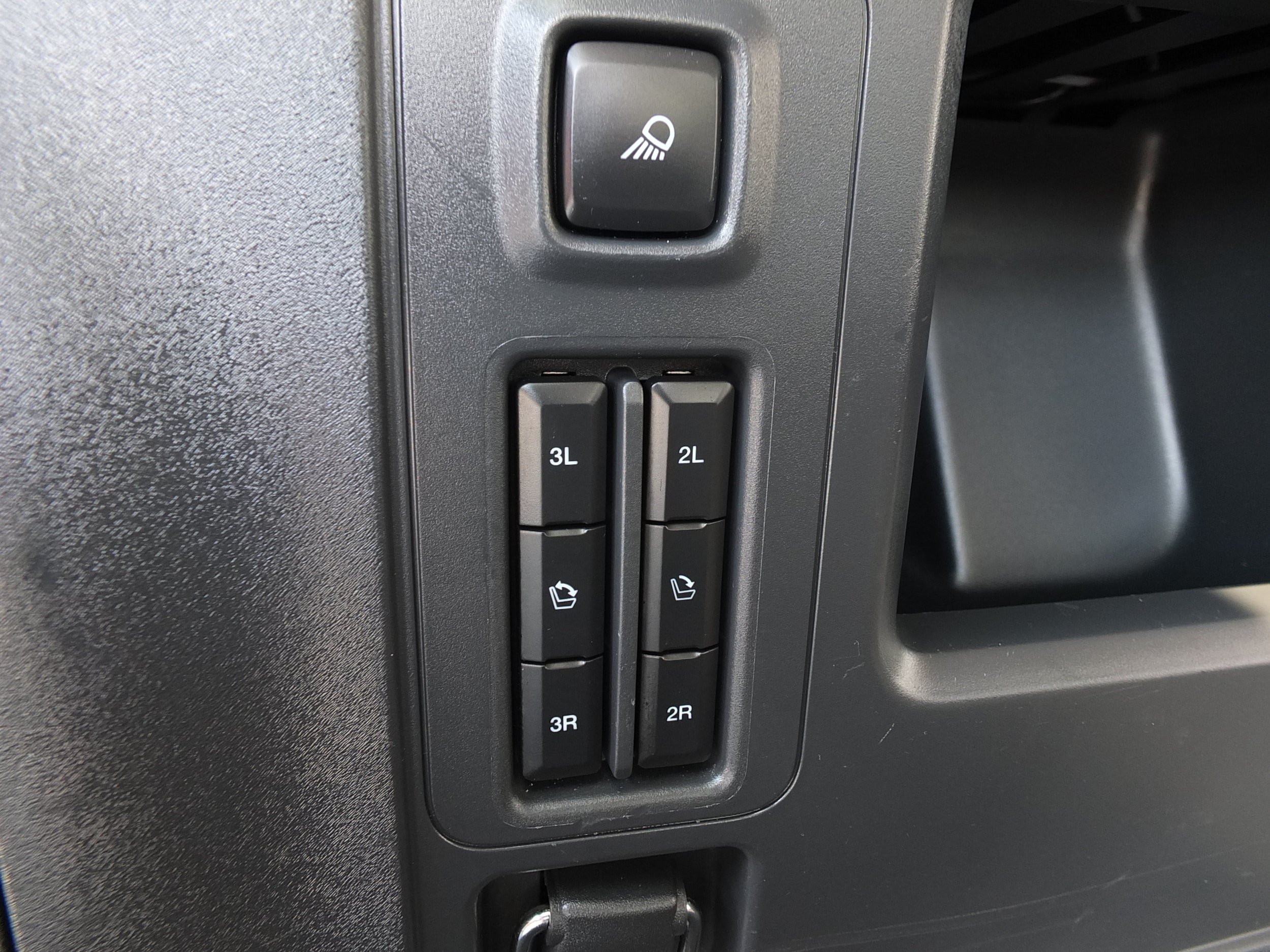 Used 2025 Ford Expedition Max Active RWD image 19