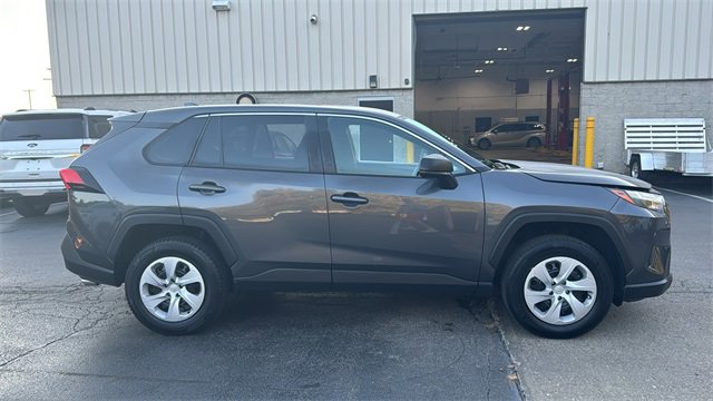 Used 2024 Toyota RAV4 LE image 29
