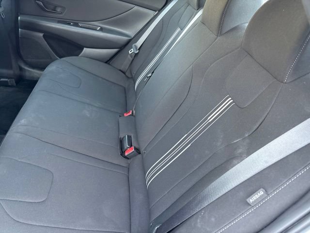 Used 2025 Hyundai Elantra SEL FWD image 10