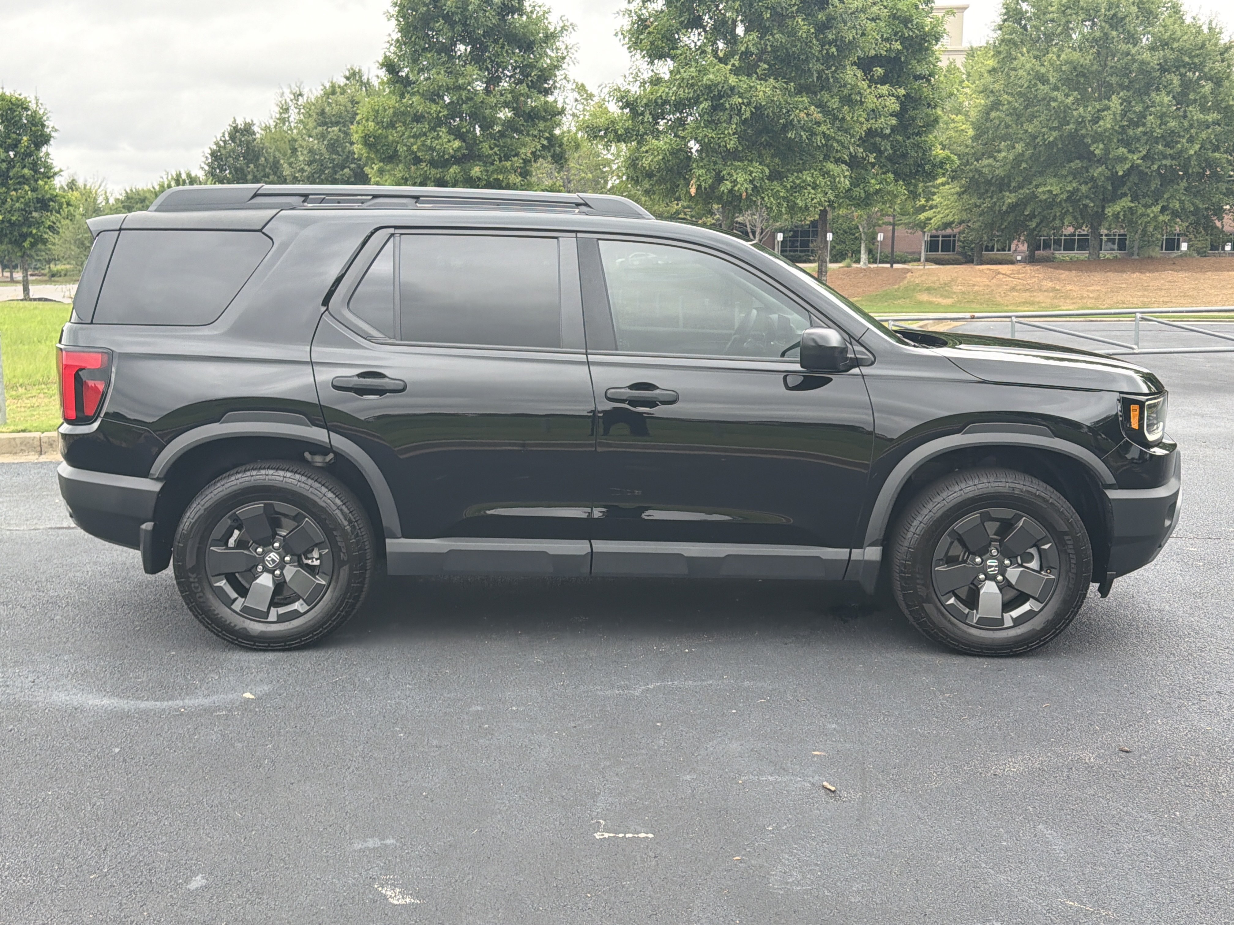 Certified 2026 Honda Passport RTL image 10