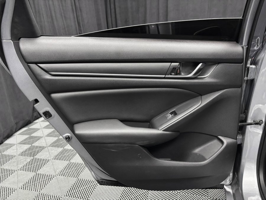 Used 2020 Honda Accord Sport image 27