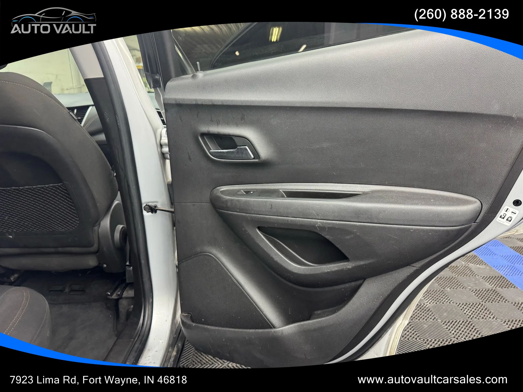 Used 2018 Chevrolet Trax LS AWD/4WD image 7