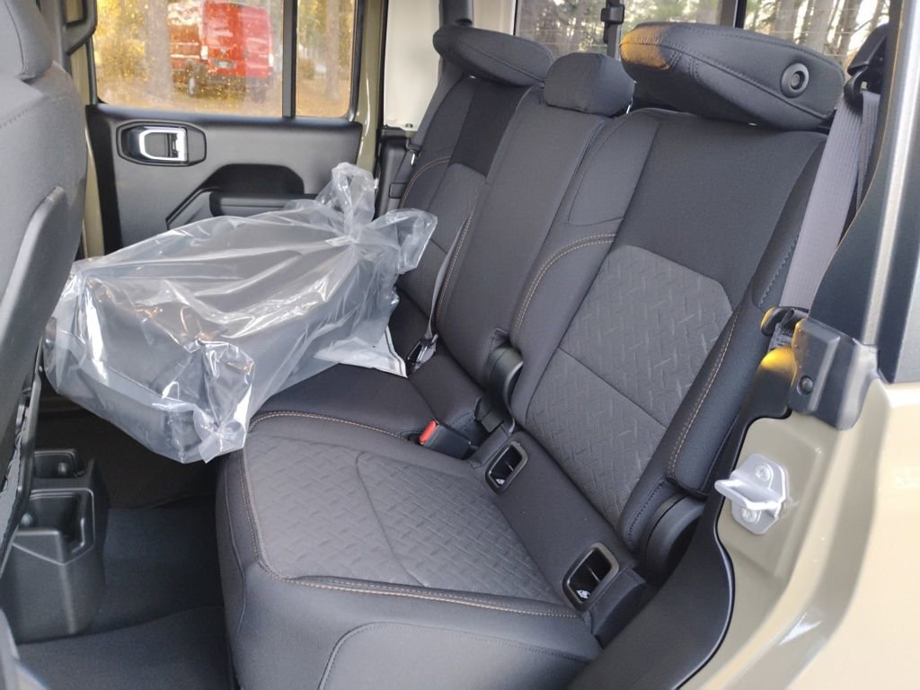 New 2026 Jeep Gladiator Mojave AWD/4WD image 16
