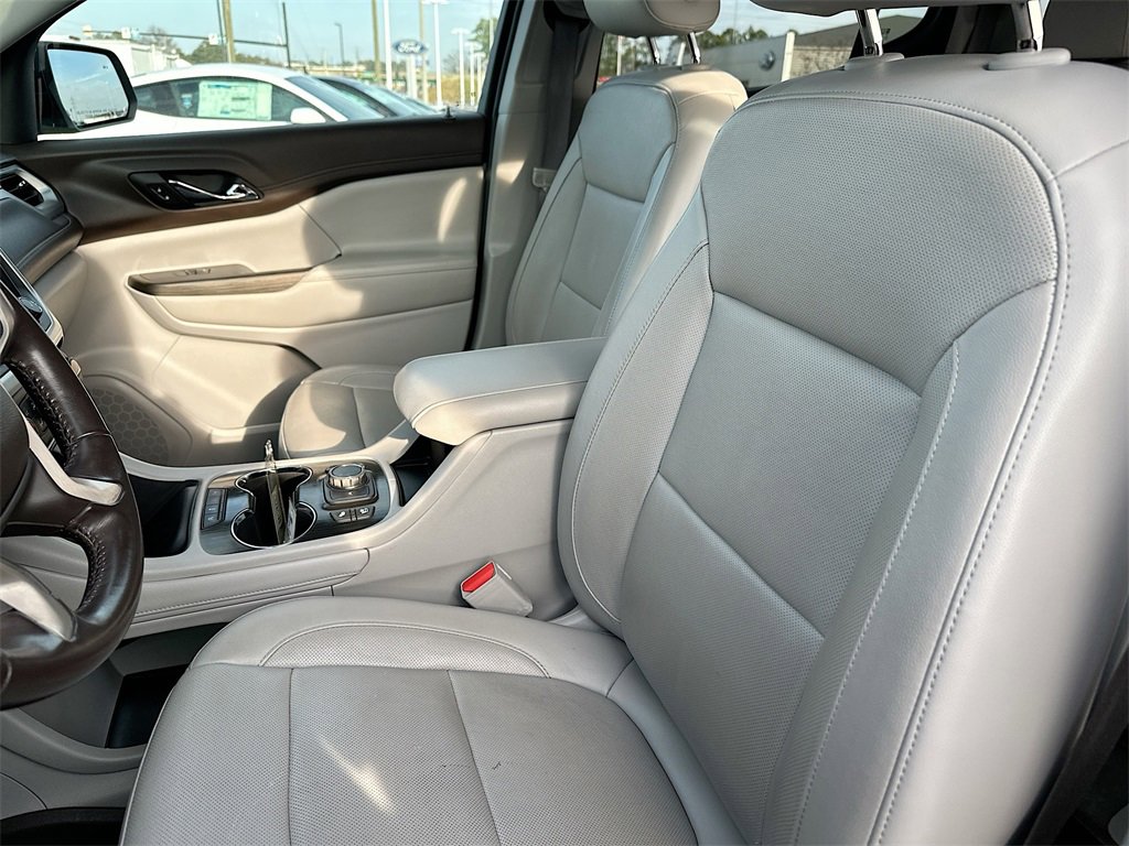 Used 2020 GMC Acadia SLT w/ Premium Package image 8