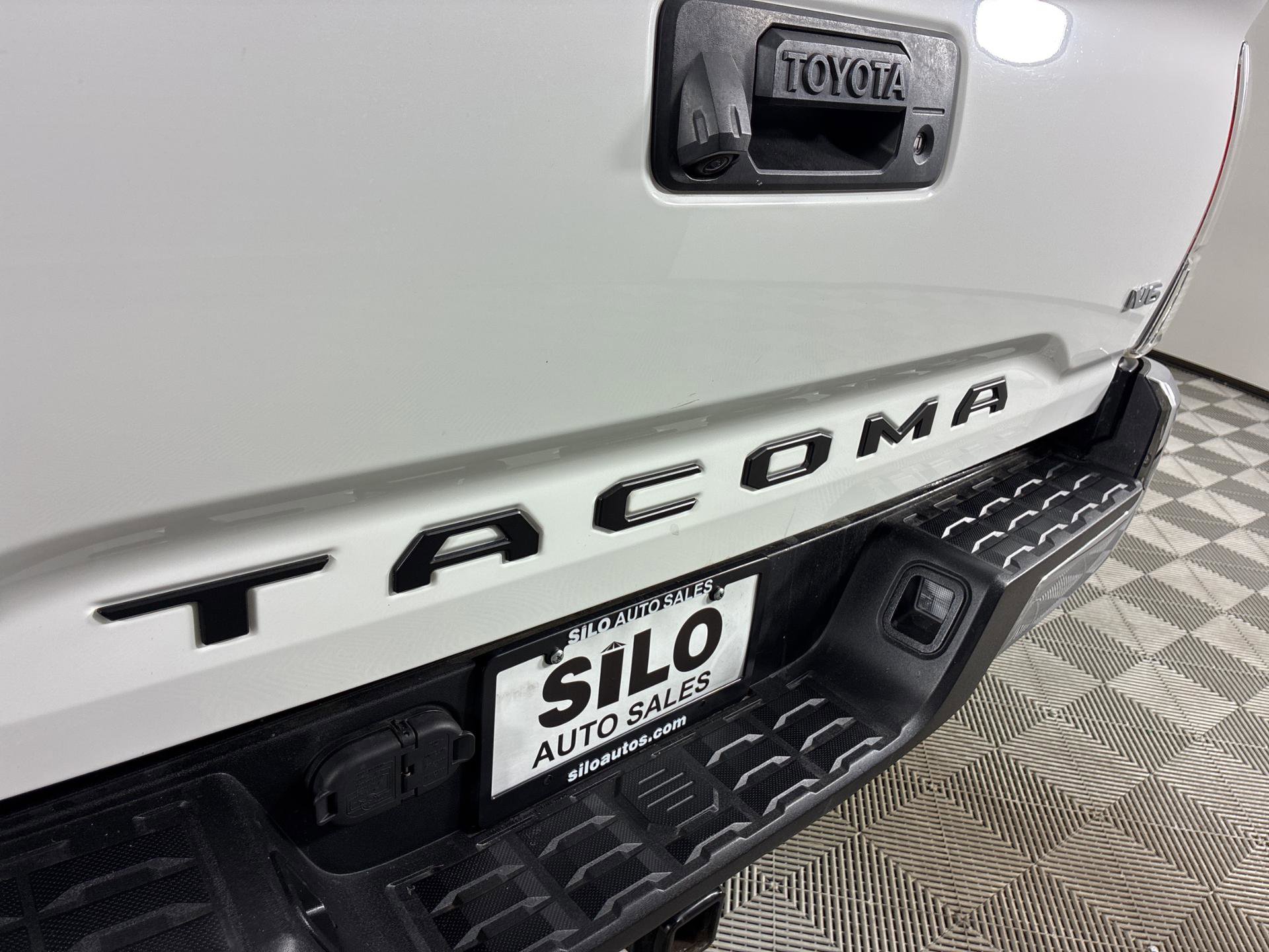 Used 2023 Toyota Tacoma 2WD Double Cab image 7