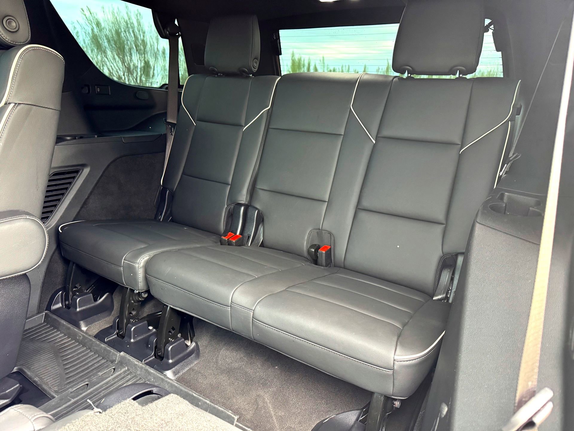 Used 2025 Cadillac Escalade Sport w/ Touring Package image 22