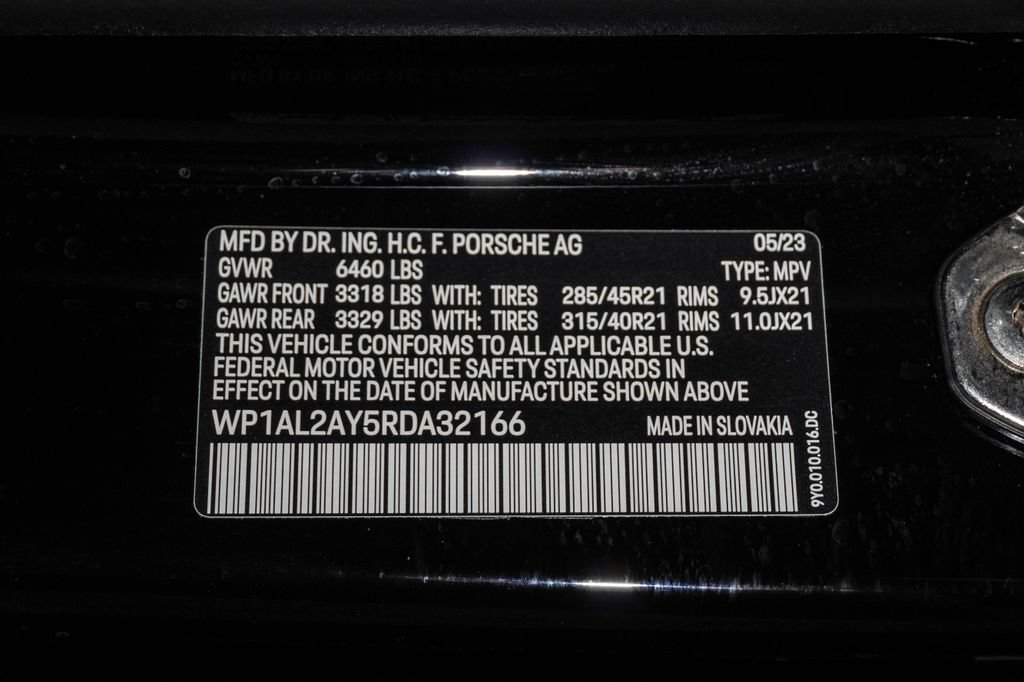 Certified 2024 Porsche Cayenne S AWD/4WD image 30