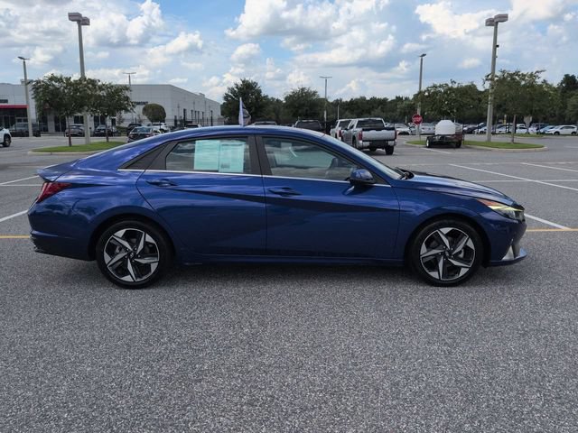 Used 2023 Hyundai Elantra Limited FWD image 3