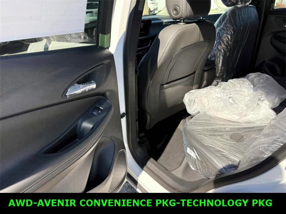 New 2026 Buick Encore GX Avenir w/ Avenir Technology Package image 10