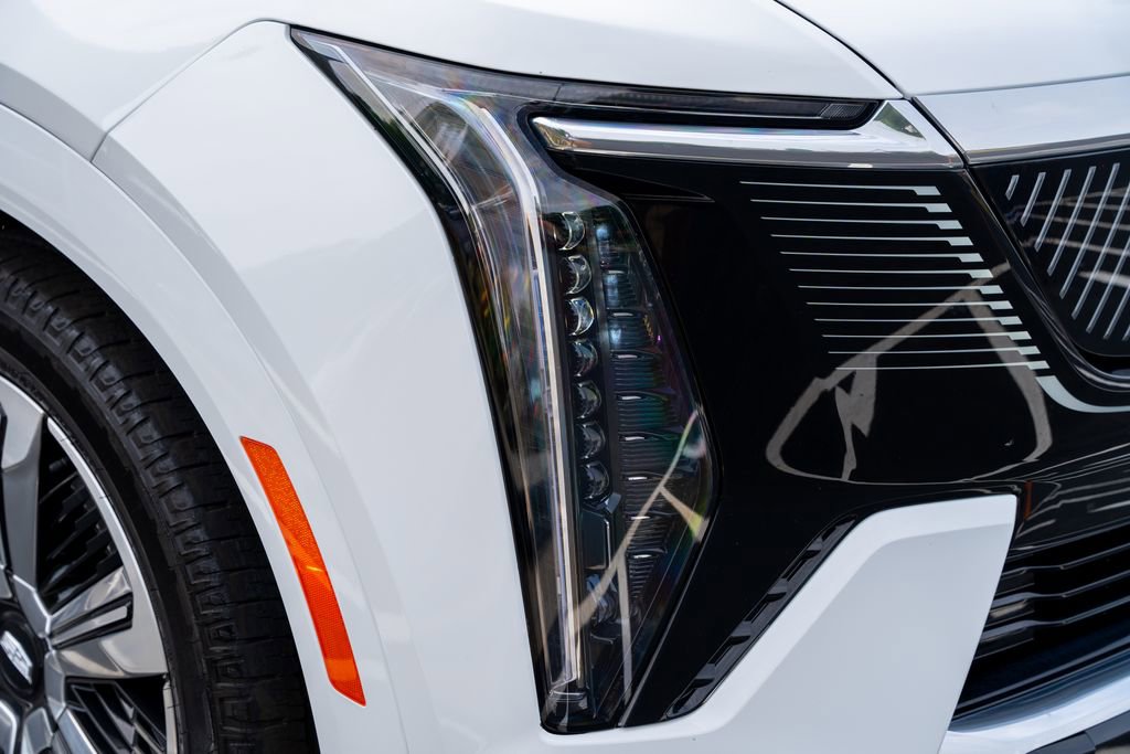 Used 2025 Cadillac Escalade IQ Luxury 1 w/ Smart Trailering package AWD/4WD image 8