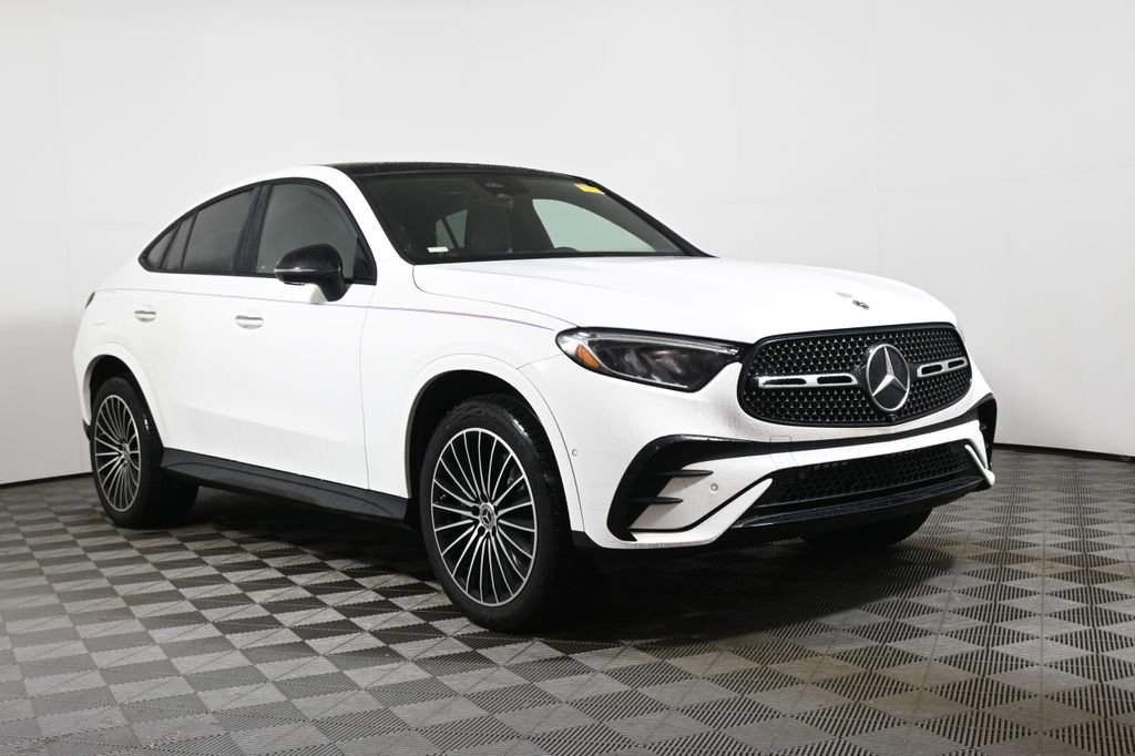 Used 2024 Mercedes-Benz GLC 300 4MATIC image 9