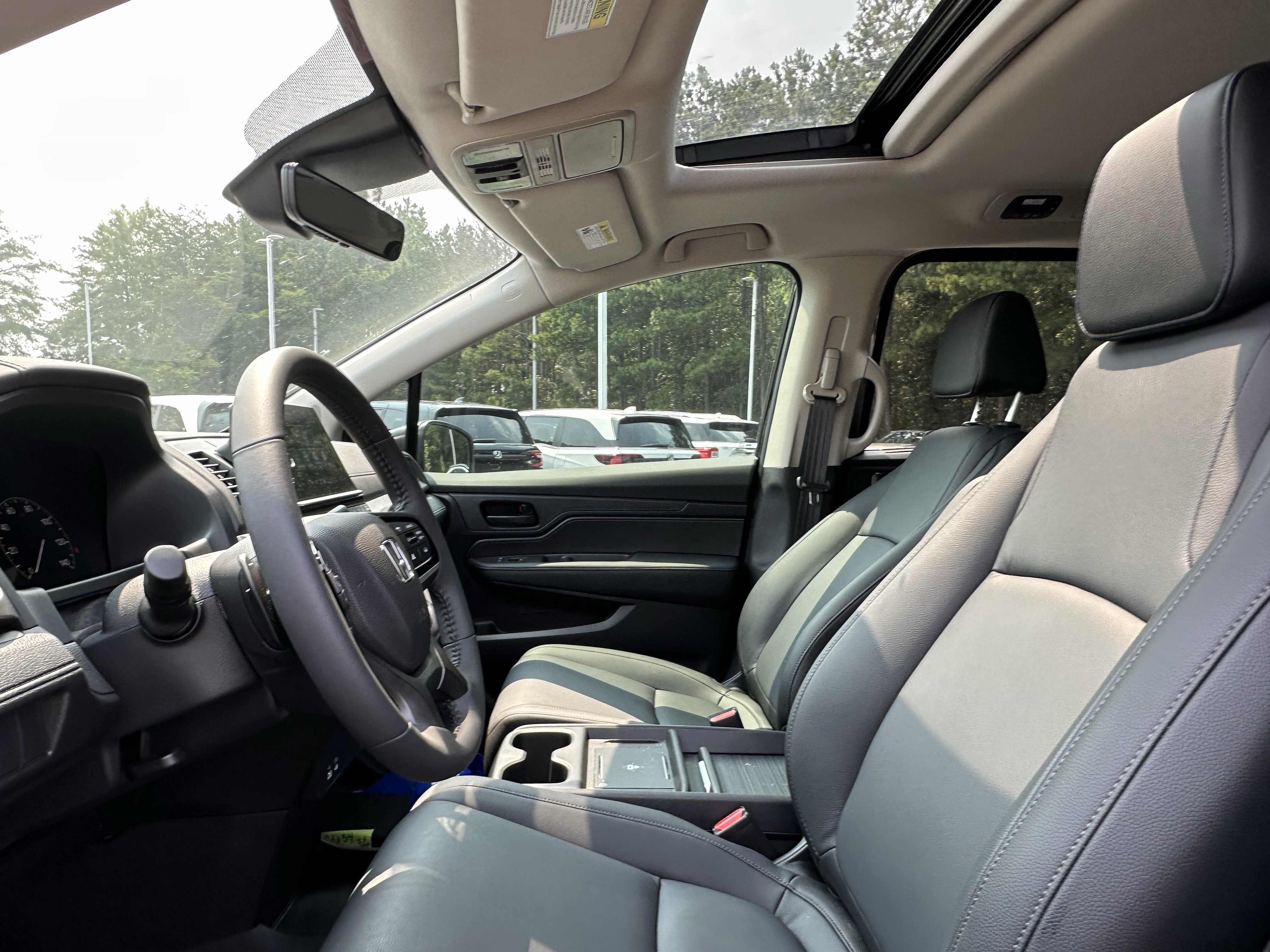 Used 2026 Honda Odyssey EX-L image 7