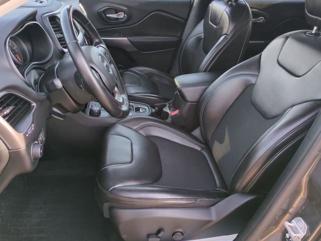 Used 2021 Jeep Cherokee Latitude Plus AWD/4WD image 20